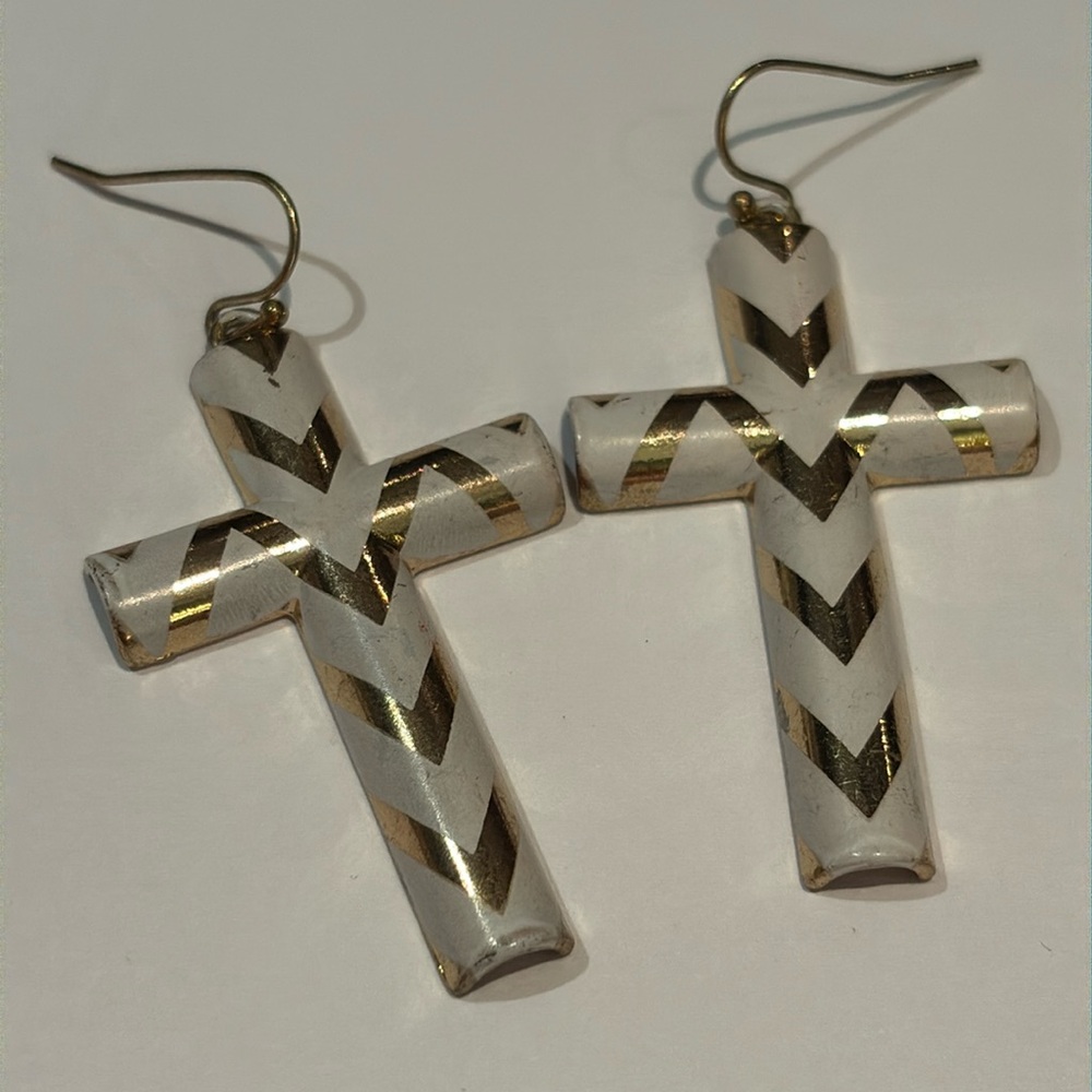 Vintage White and Silver Chevron Cross Earrings French Hooks Lightweight
